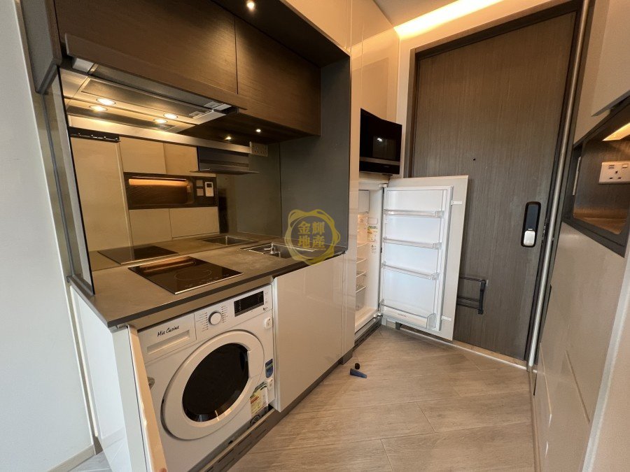 THE ROYALE SKYPOINT ROYALE Tuen Mun M T008349 For Buy